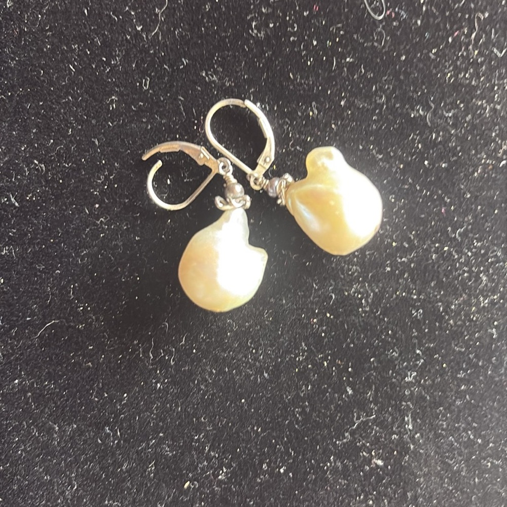 Elegant Baroque Pearl Drop Earrings 925 Silver - Picture 4 of 4